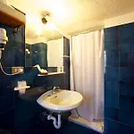 Dolonne Hotel 3*