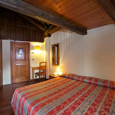 多洛尼酒店 酒店 3*