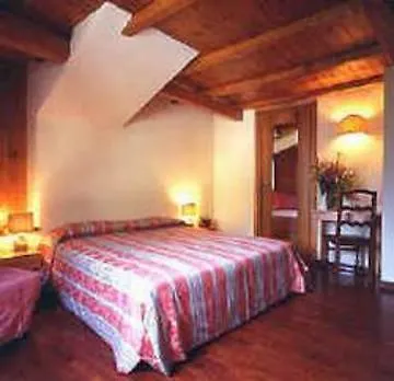 Ξενοδοχείο Dolonne 3*